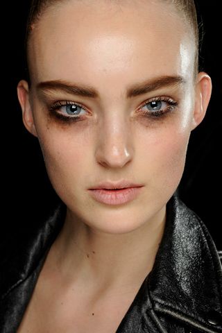 2017-s-biggest-beauty-trends-showcased-at-nyfw